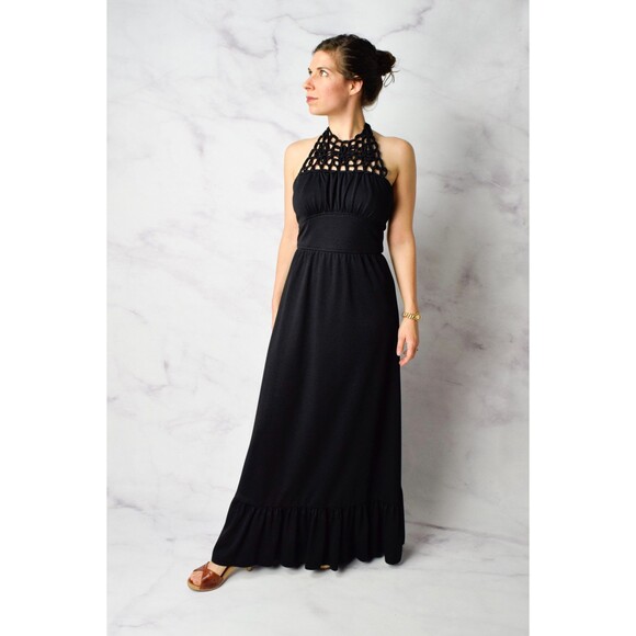 1970s Spiderweb Halter Dress Size Small 70s Halter Gown Vintage Black Maxi Dress - Picture 2 of 9